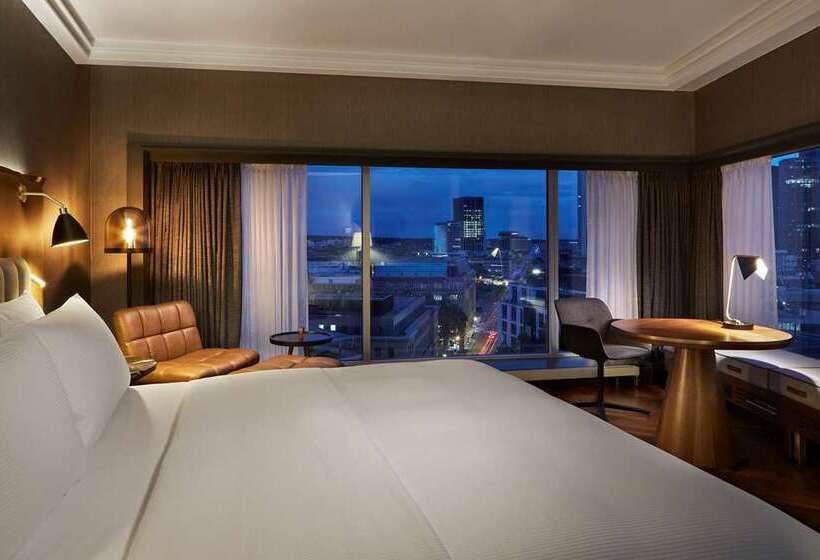 스탠다드 룸 킹사이즈 침대, Hilton Vienna Plaza