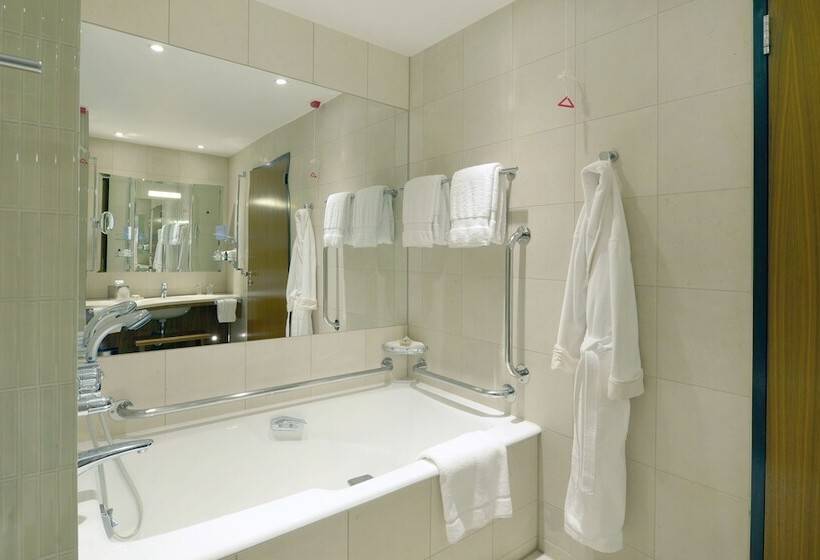 Президентский Люкс, Canary Riverside Plaza