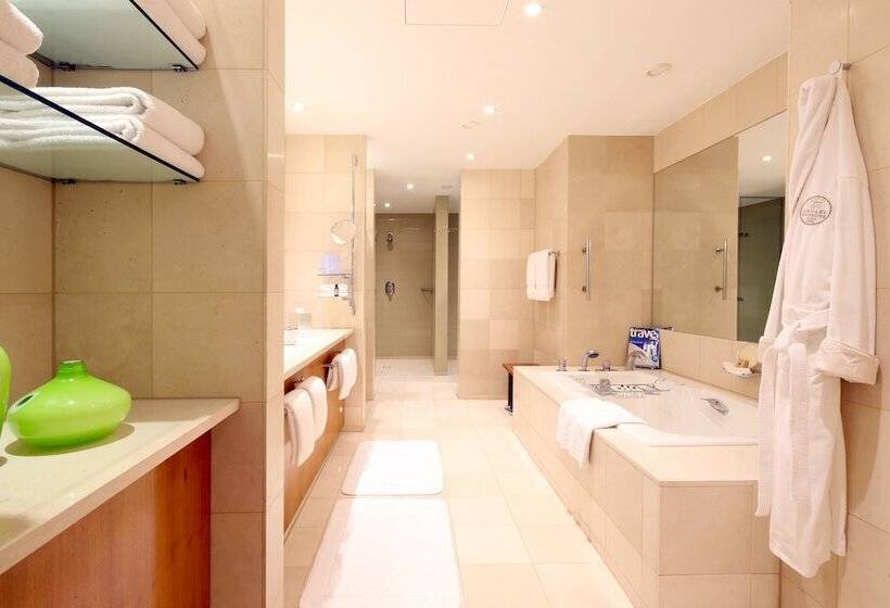 Президентский Люкс, Canary Riverside Plaza