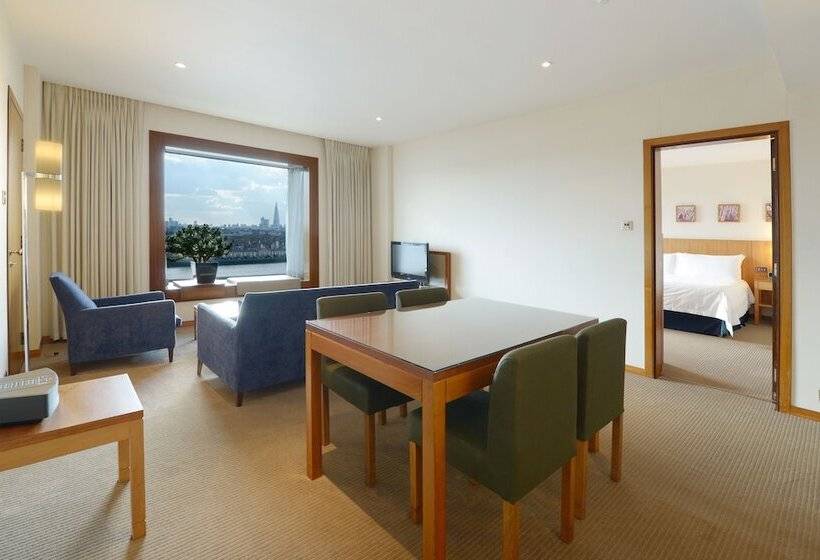 Люкс Вид на Реку, Canary Riverside Plaza