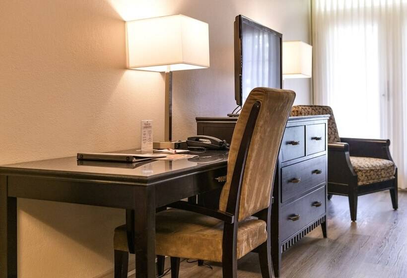 ２ダブルベッドのスタンダードルーム, Balcomo, A Ramada By Wyndham