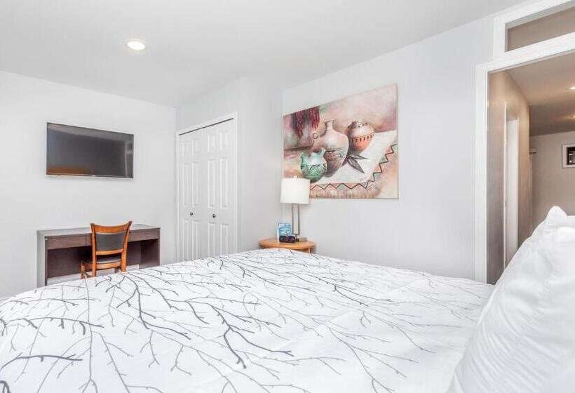 스위트 킹사이즈 침대, Westridge Motor Inn