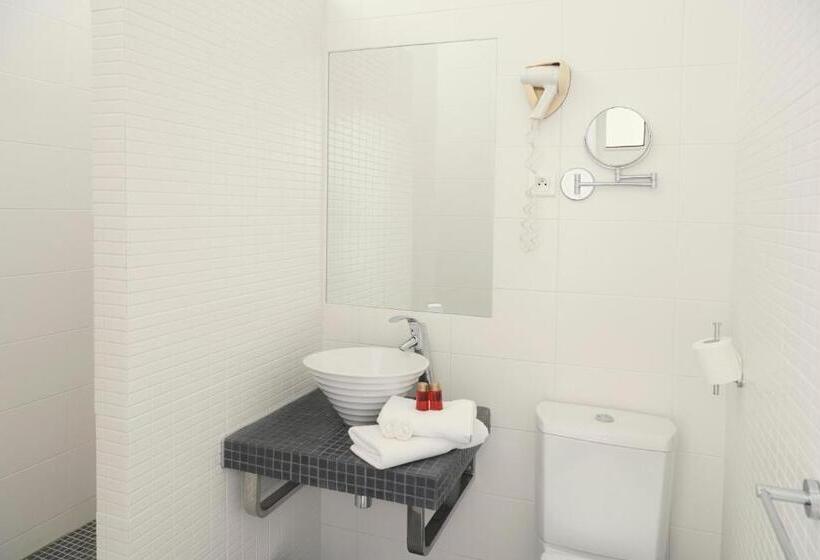 Номер Стандарт Индивидуальный, Hôtel Bristol Pau