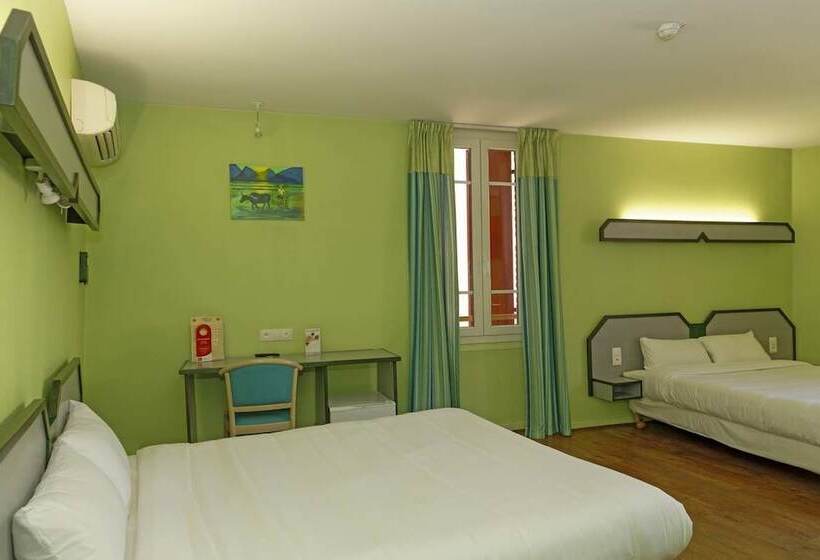 Номер Стандарт Трехместный, Hôtel Du Vigan