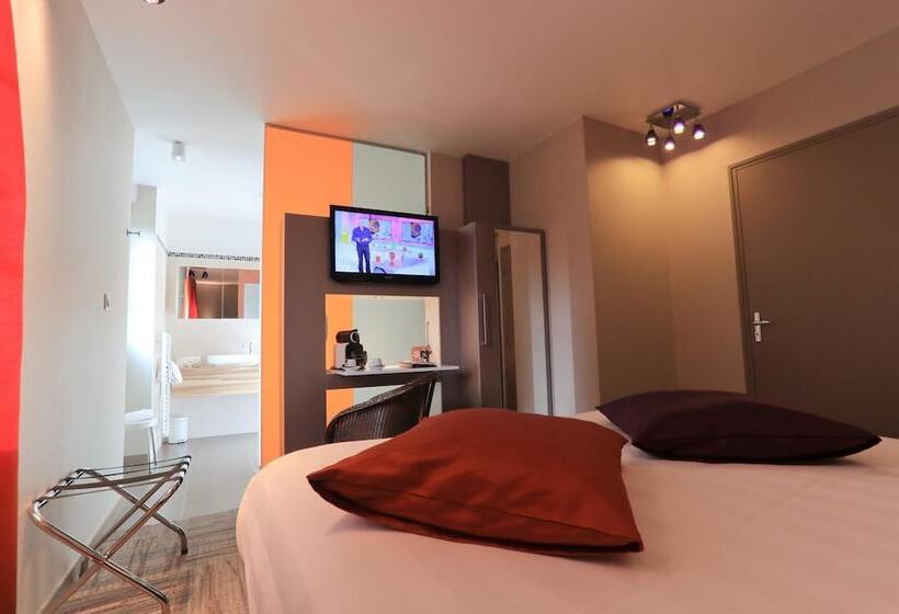 Номер Комфорт, The Originals Boutique, Grand Hôtel Saintpierre, Aurillac