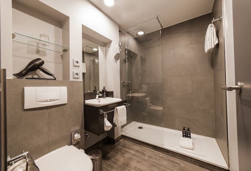 Номер Стандарт, Scotty & Paul Hotel Deggendorf