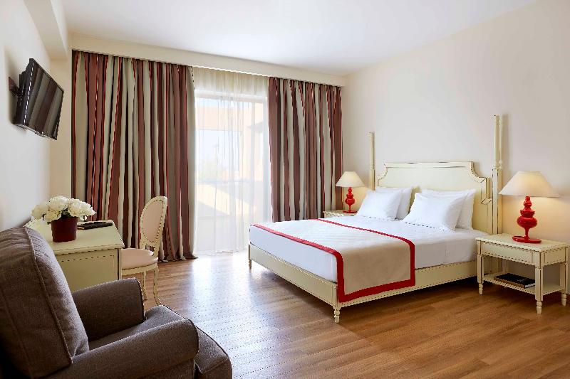 Полулюкс, Alkyon Resort Hotel & Spa