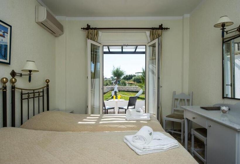 Номер Economy, Contaratos Beach