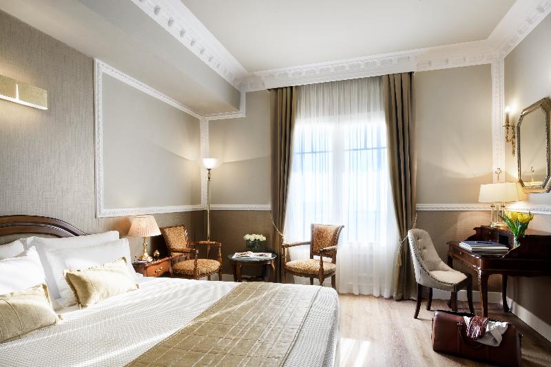 غرفة بريميوم مطلّة علي البحر, Mediterranean Palace