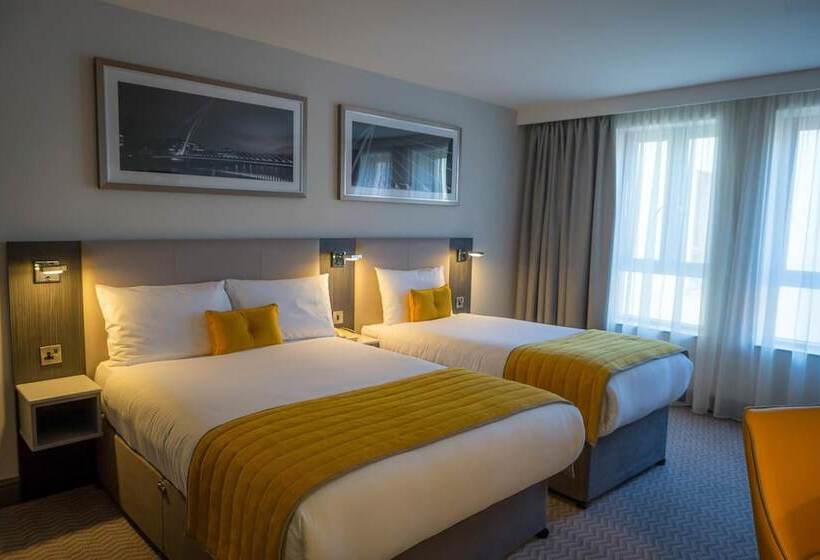 스탠다드 트리플 룸, Maldron Hotel Pearse Street Dublin City