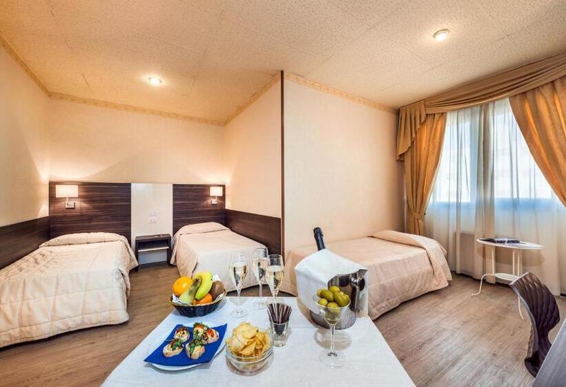 スーペリアトリプルルーム, Jr Hotels Bologna Amadeus