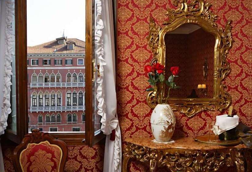 سوئیت جونیور با چشم‌انداز, Antica Locanda Sturion Residenza D Epoca