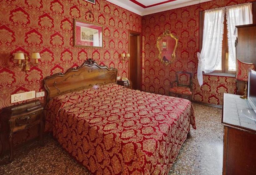 اتاق استاندارد, Antica Locanda Sturion Residenza D Epoca