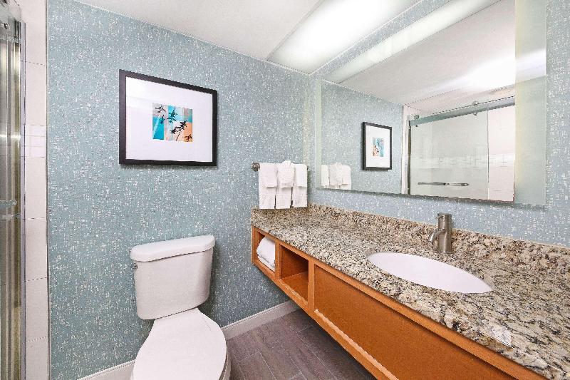 Номер Стандарт Кровать Кинг Адаптированный для Инвалидов, Hampton Inn Weslaco