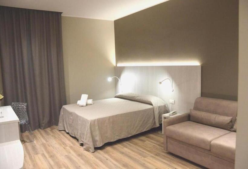 Четырехместный Номер Deluxe, Regent   In Pieno Centro