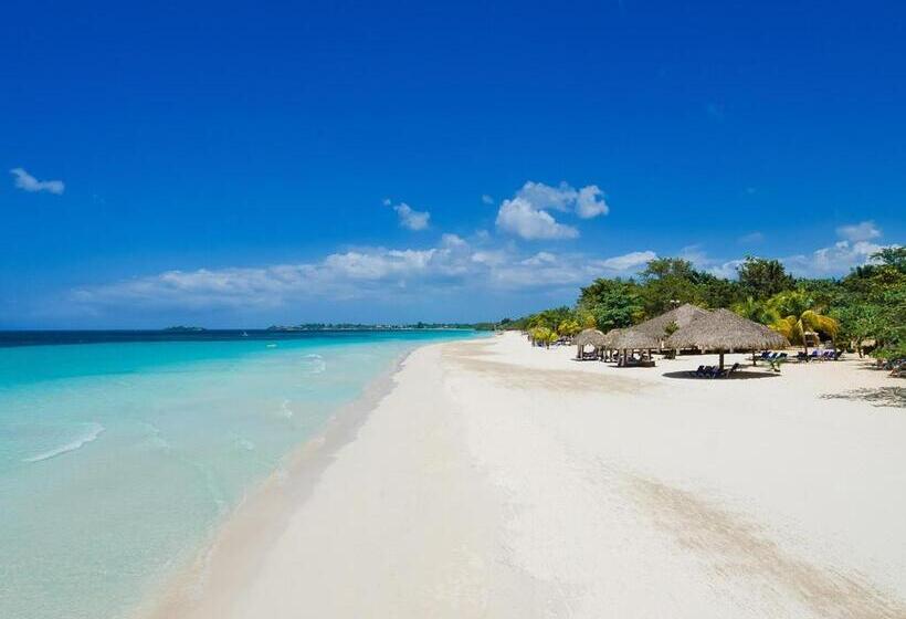 اتاق لوکس با تخت بزرگ, Beaches Negril Resort   All Inclusive