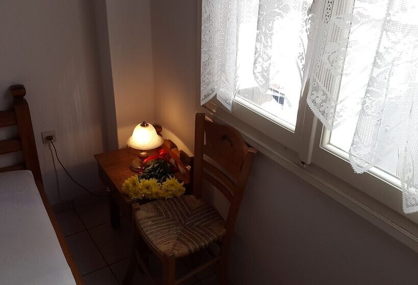 Номер Economy, Epic Rooms