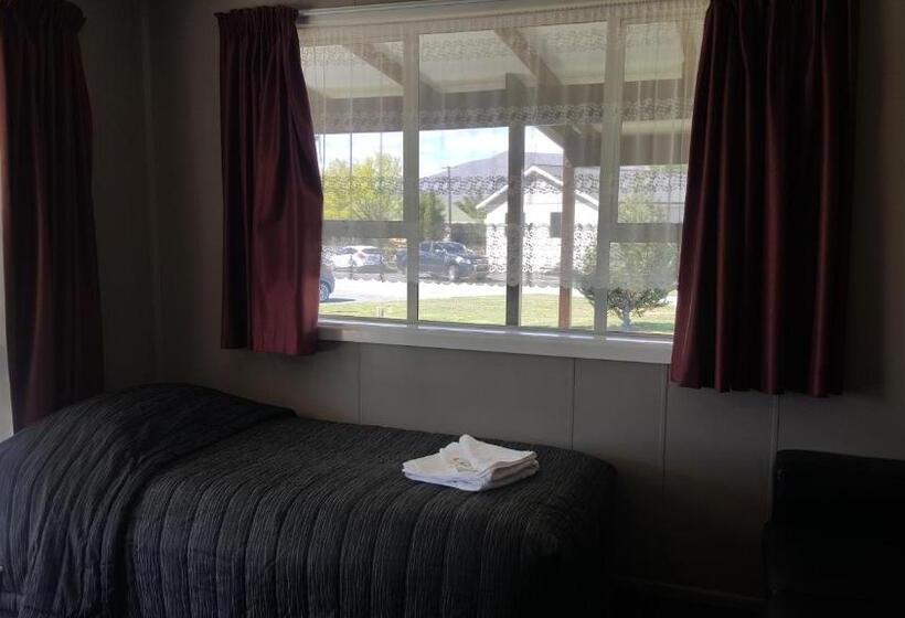Люкс, High Country Lodge, Motels & Backpackers