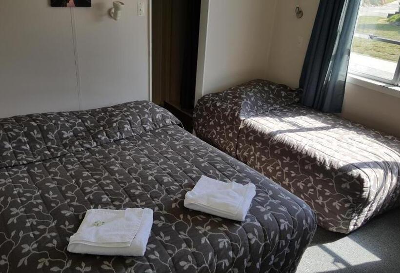 Номер Стандарт, High Country Lodge, Motels & Backpackers