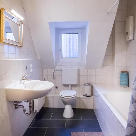 Апартаменты 1 Спальня, Dingdong Koblenz   City Apartments