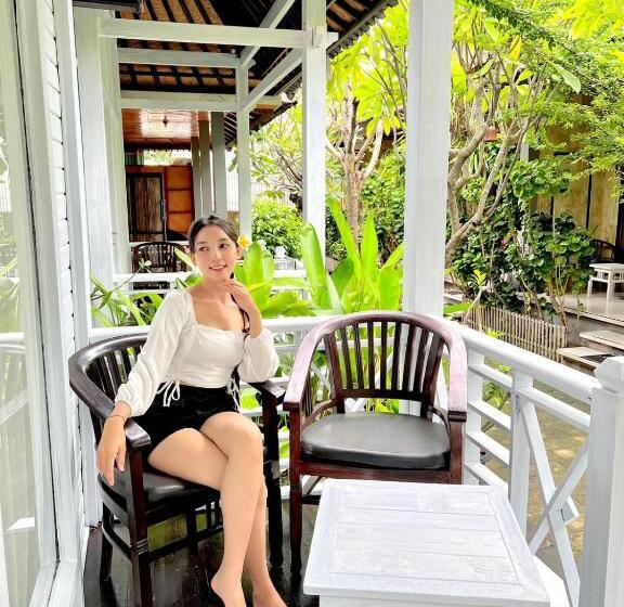 Номер Стандарт Вид на Сад, Tarci Bungalows Lembongan