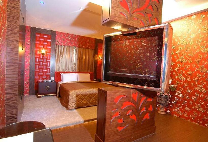 اتاق استاندارد, Romantic Code Art Motel