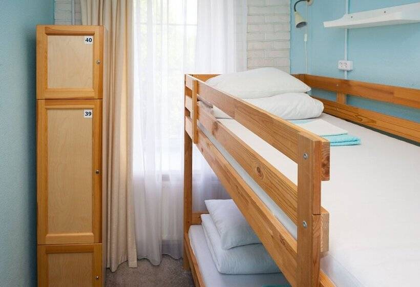 带共用浴室的标准房间, Hostel Vishnya