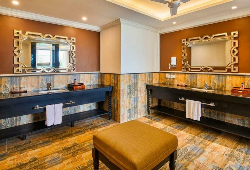 디럭스 스위트, Mayfair Lake Resort