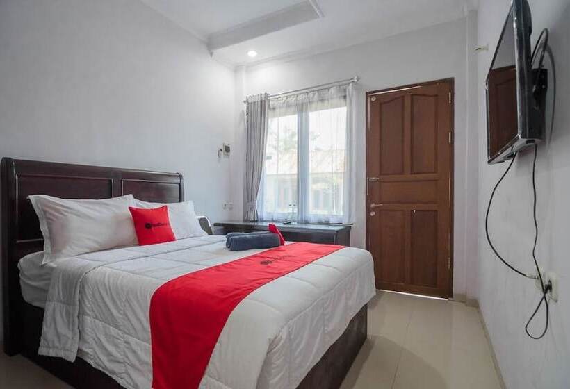Номер Стандарт, Reddoorz Syariah Near Sepinggan Airport Balikpapan