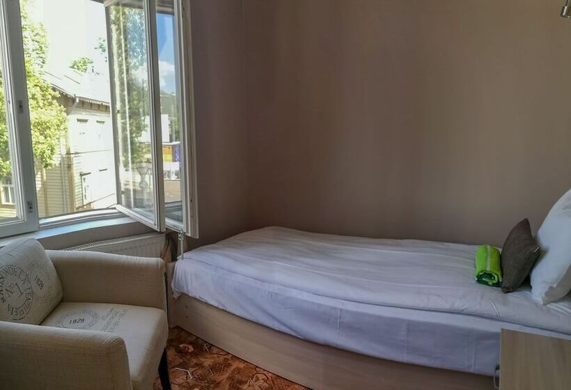 اتاق استاندارد یک نفره, Villa Kadriorg Hostel