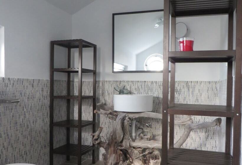 共用房间的床, Bahasea Backpackers