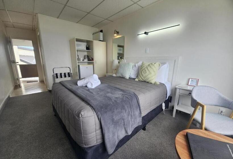 Номер Стандарт Вид на Озеро, Tui Oaks Motel