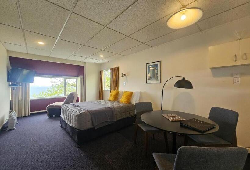Семейный Номер, Tui Oaks Motel