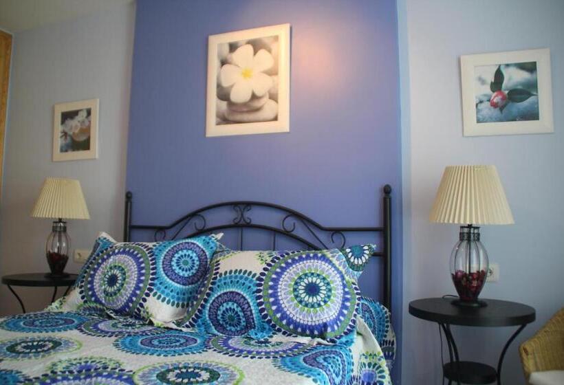 Семейный Номер, Hostal Zaguan