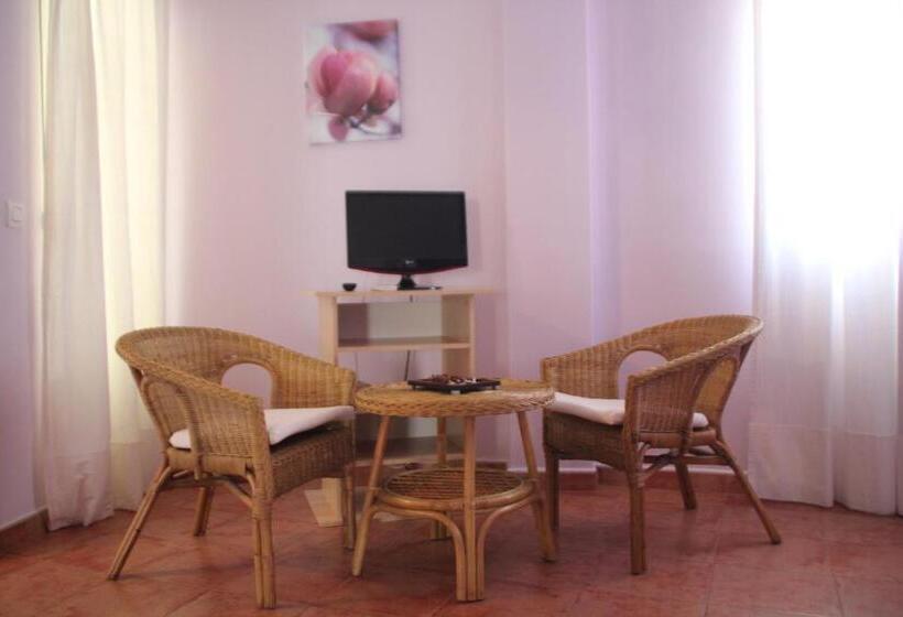 Семейный Номер, Hostal Zaguan