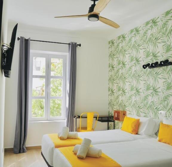 标准间, Nanit Rooms Ibiza Hostal