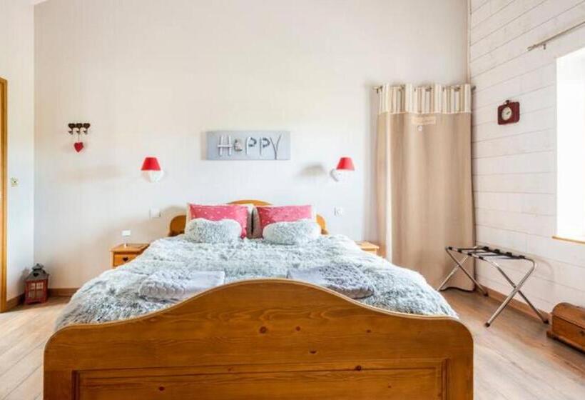 Номер Стандарт Трехместный, B&b Des Histoires D Anges   Côté Jardin   Accueil Vélo