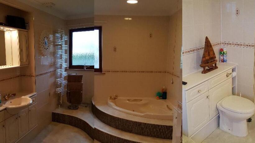 Standard room with outdoor bath, One Strathview B&b