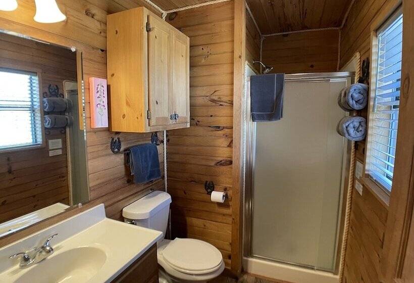 کابین, Walnut Canyon Cabins
