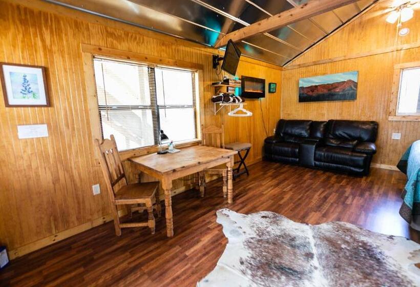 کابین, Walnut Canyon Cabins