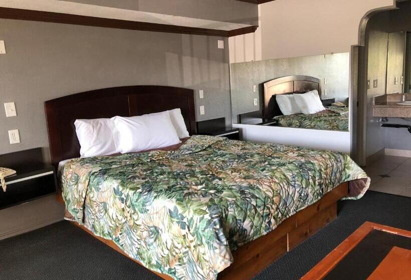חדר סטנדרט עם מיטת קינג, Starlight Inn, Valley Blvd   Downtown La