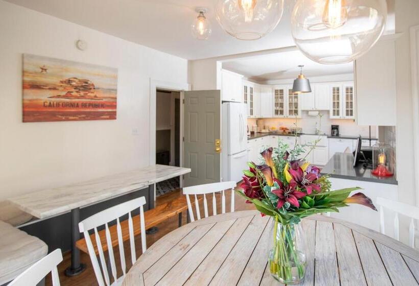 اتاق استاندارد چهارنفره با سرویس بهداشتی مشترک, Hayes Valley Inn