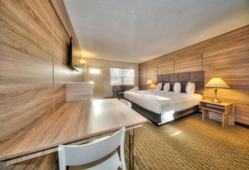 스탠다드 스튜디오 킹침대, Club Lux Resort By The Beach