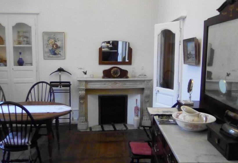 Номер Стандарт, La Maison Du Notaire Royal