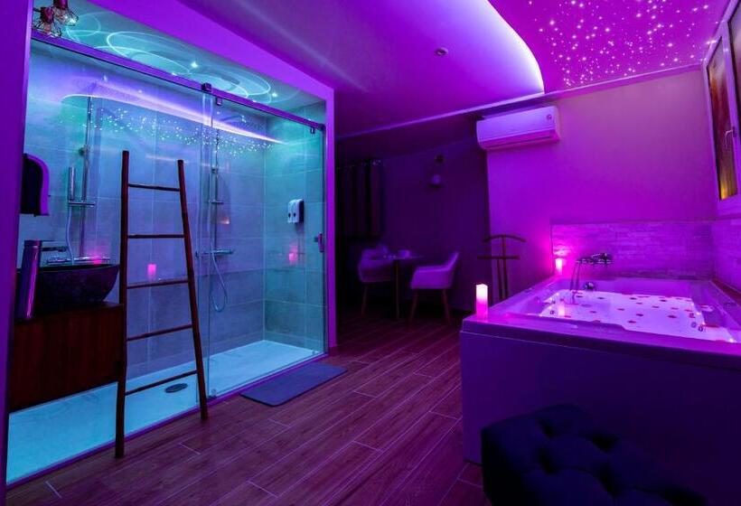 استودیوی استاندارد, Studio Romantique Jacuzzi Ou Spa Balneo Privatif Et Jardin Au Temps Des Cerises La Ciotat