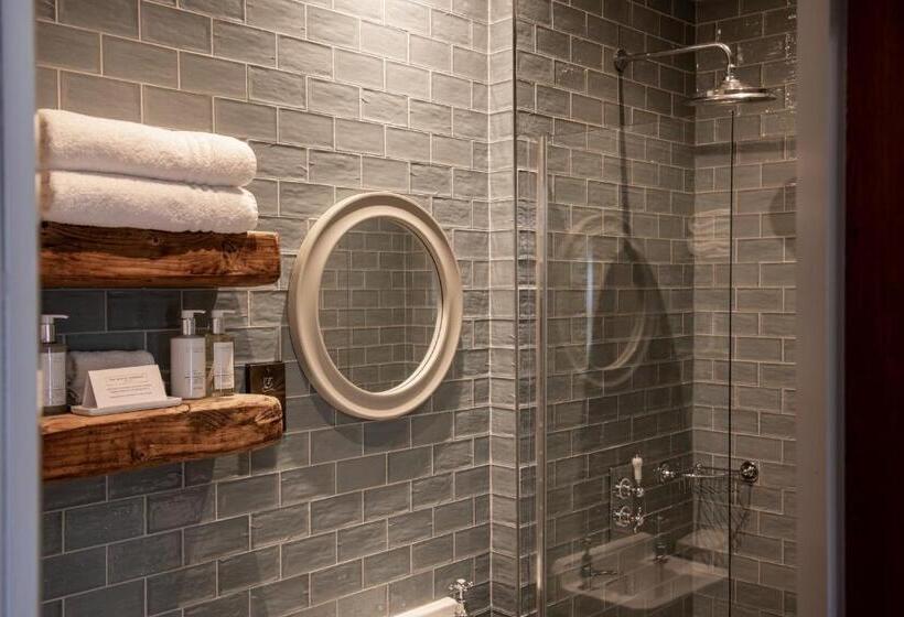 Номер Basic, The Crown Inn Pooley Bridge