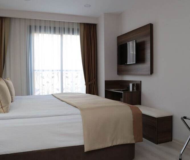 سوییت خانوادگی, Paris Prestige