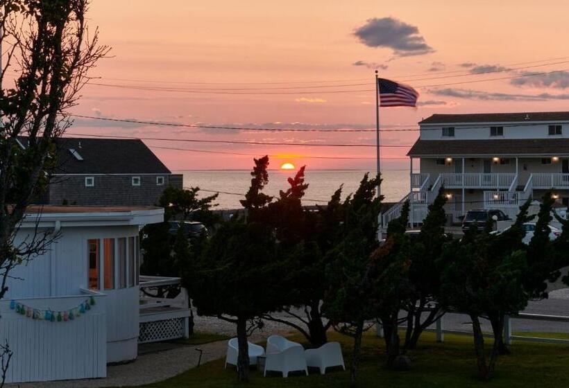 סוויטה, The Sunset Montauk