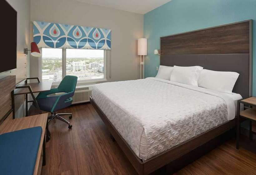 장애인을 위한 킹사이즈 침대 스탠다드 룸, Tru By Hilton Cincinnati Airport South Florence