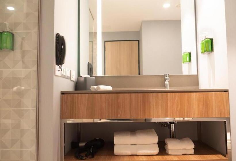 带大床的标准间, Holiday Inn   Lima Miraflores, An Ihg